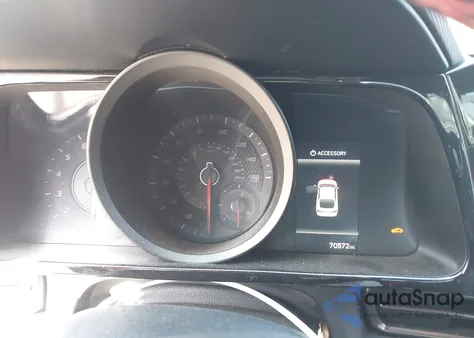 2022 Hyundai Elantra N Line z USA, uszkodzony, nr VIN KMHLR4AF2NU233063